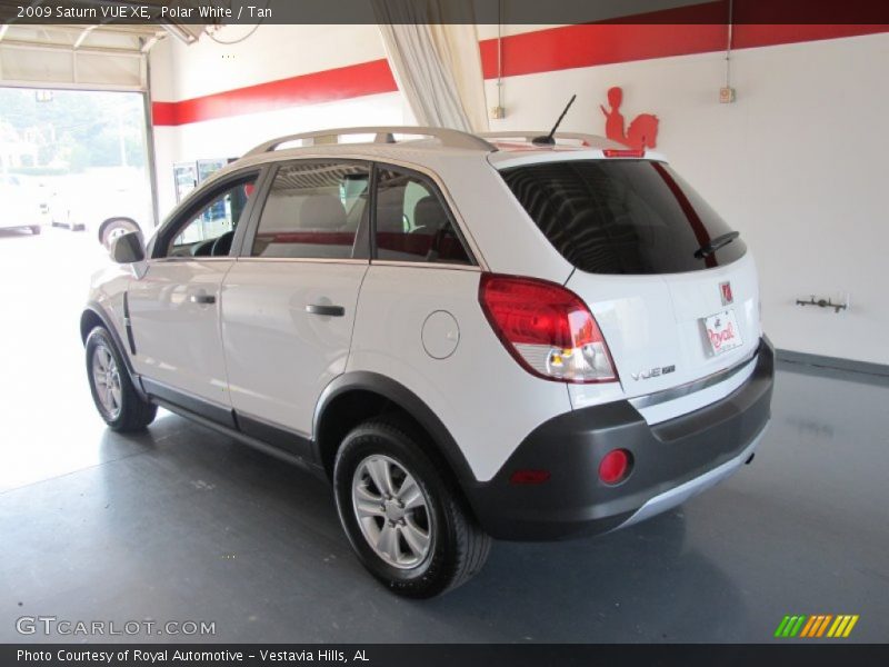 Polar White / Tan 2009 Saturn VUE XE