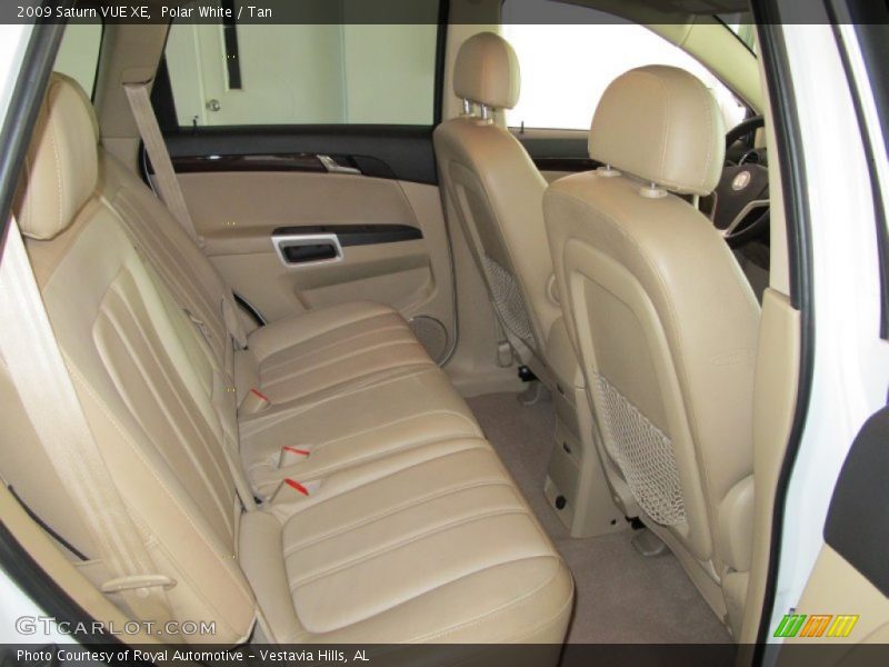 Polar White / Tan 2009 Saturn VUE XE