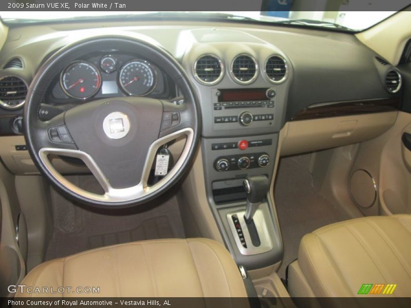 Polar White / Tan 2009 Saturn VUE XE