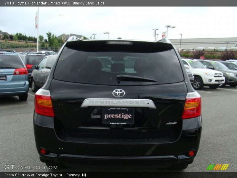 Black / Sand Beige 2010 Toyota Highlander Limited 4WD