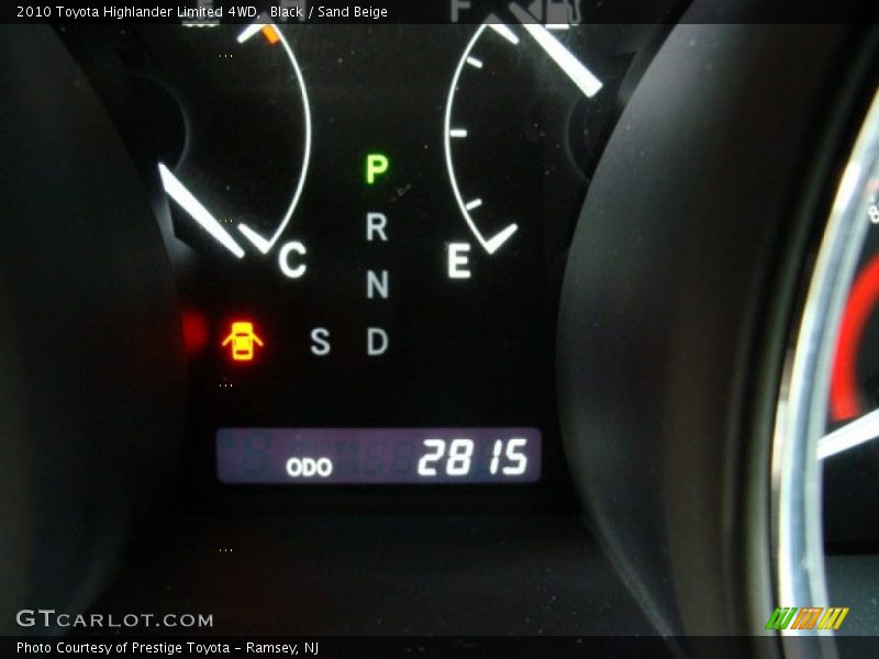 Black / Sand Beige 2010 Toyota Highlander Limited 4WD