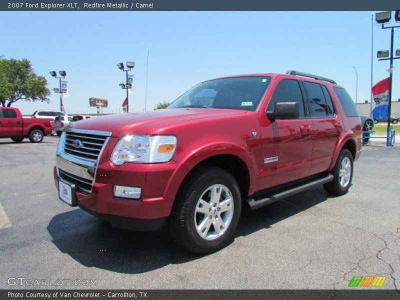 Front 3/4 View of 2007 Explorer XLT