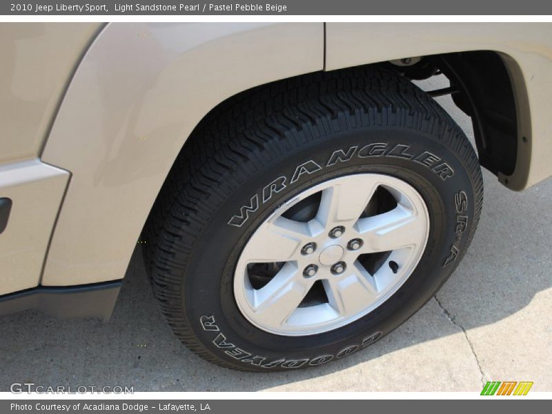 Light Sandstone Pearl / Pastel Pebble Beige 2010 Jeep Liberty Sport