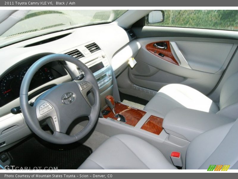Black / Ash 2011 Toyota Camry XLE V6