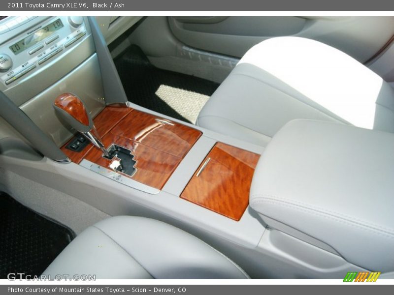 Black / Ash 2011 Toyota Camry XLE V6