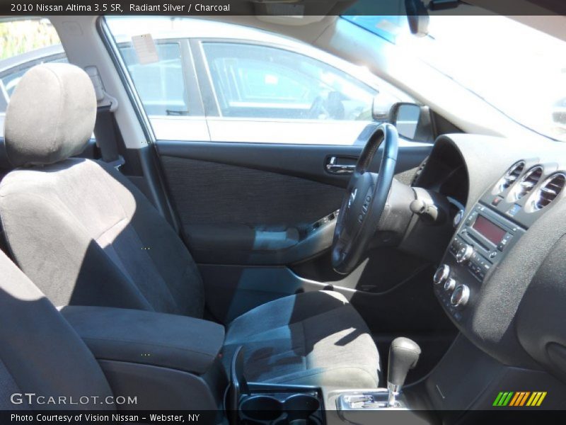 Radiant Silver / Charcoal 2010 Nissan Altima 3.5 SR
