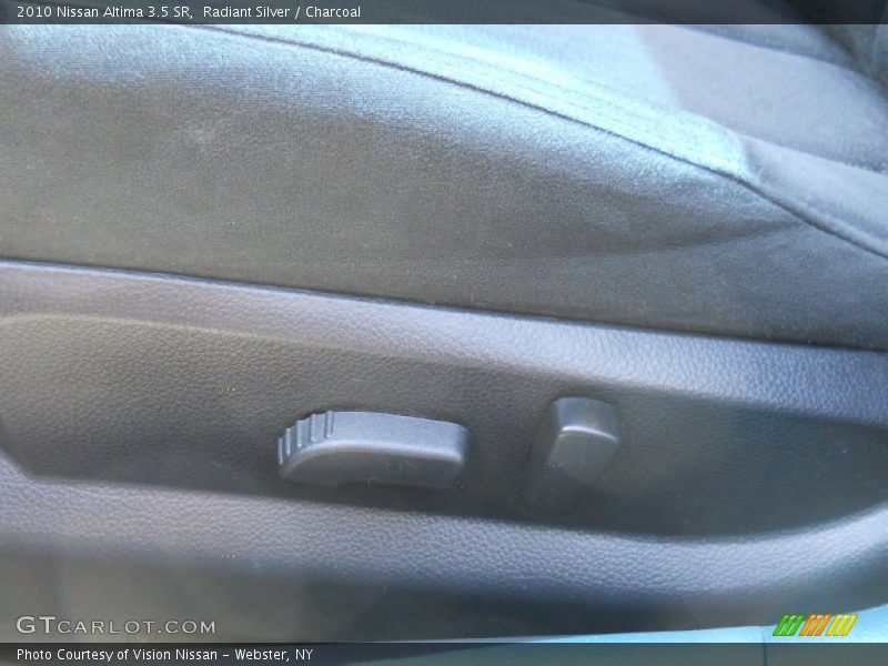 Radiant Silver / Charcoal 2010 Nissan Altima 3.5 SR