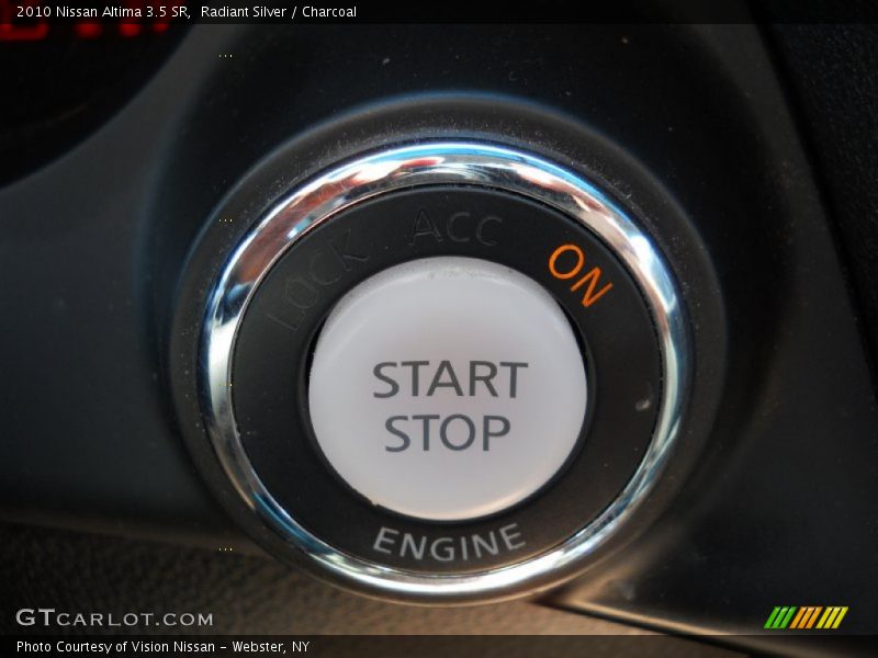 Radiant Silver / Charcoal 2010 Nissan Altima 3.5 SR