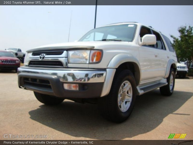 Natural White / Oak 2002 Toyota 4Runner SR5