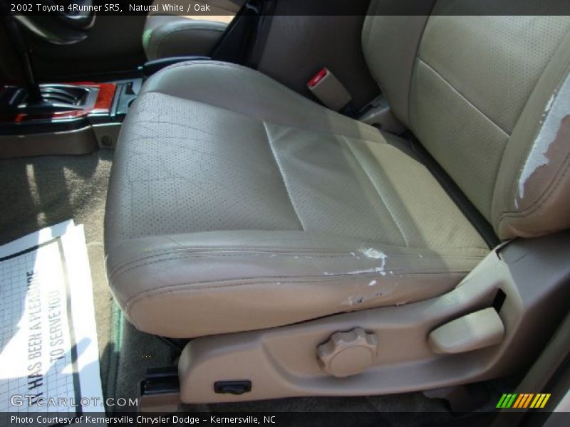 Natural White / Oak 2002 Toyota 4Runner SR5
