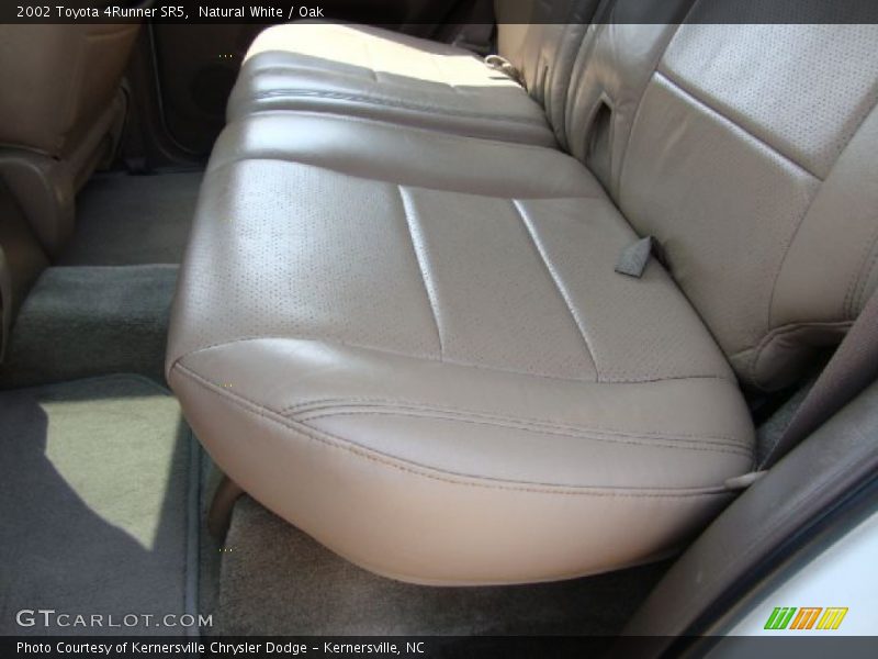 Natural White / Oak 2002 Toyota 4Runner SR5