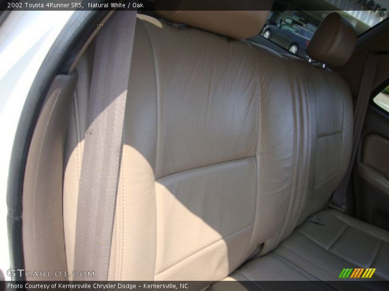 Natural White / Oak 2002 Toyota 4Runner SR5