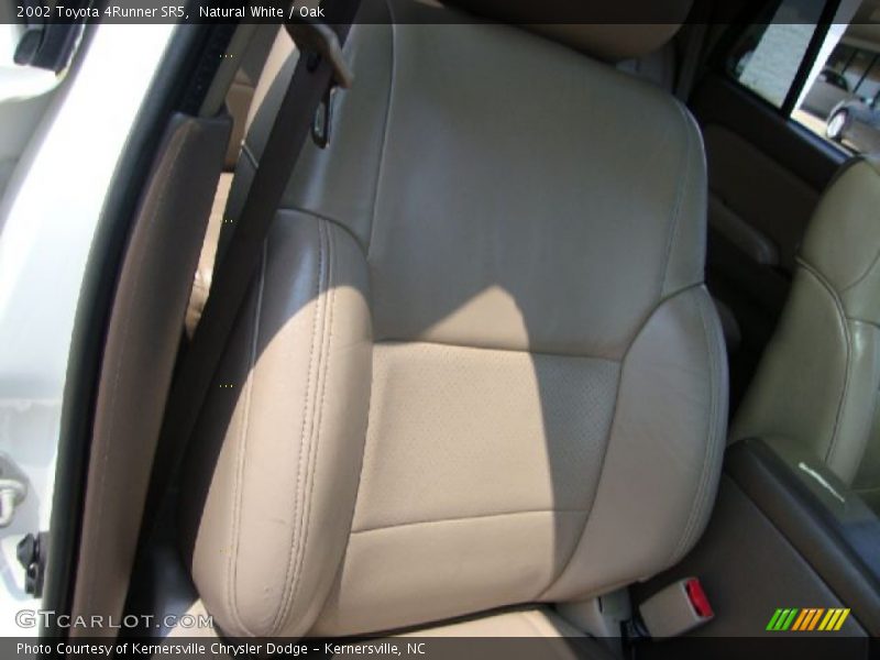 Natural White / Oak 2002 Toyota 4Runner SR5
