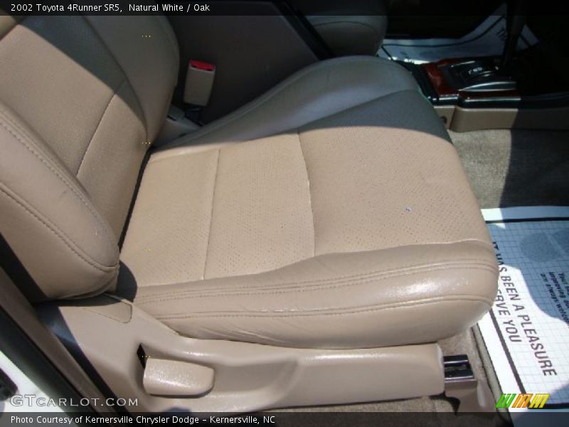 Natural White / Oak 2002 Toyota 4Runner SR5