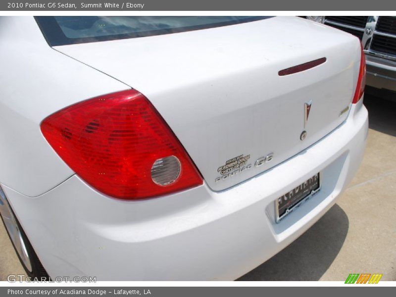 Summit White / Ebony 2010 Pontiac G6 Sedan