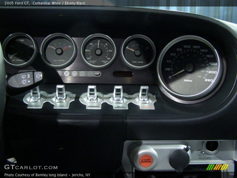 Centennial White / Ebony Black 2005 Ford GT