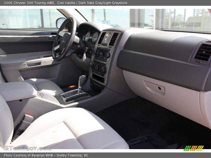 Cool Vanilla / Dark Slate Gray/Light Graystone 2006 Chrysler 300 Touring AWD