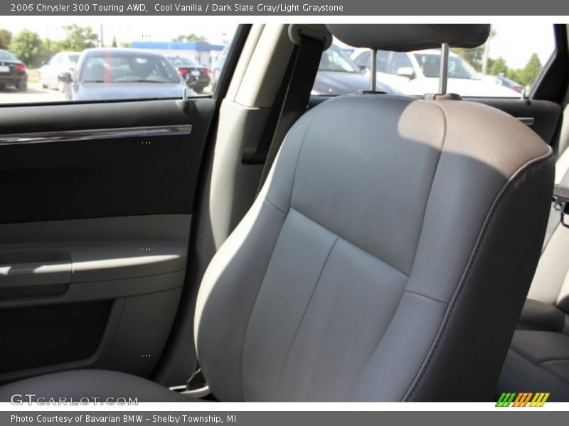 Cool Vanilla / Dark Slate Gray/Light Graystone 2006 Chrysler 300 Touring AWD