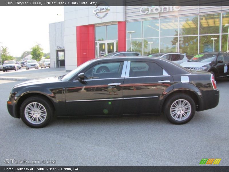 Brilliant Black / Dark Slate Gray 2009 Chrysler 300 LX