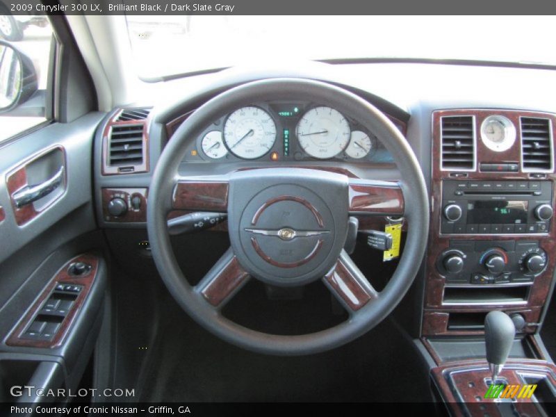 Brilliant Black / Dark Slate Gray 2009 Chrysler 300 LX