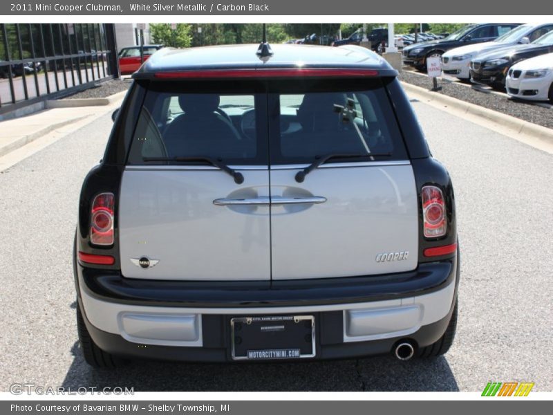 White Silver Metallic / Carbon Black 2011 Mini Cooper Clubman