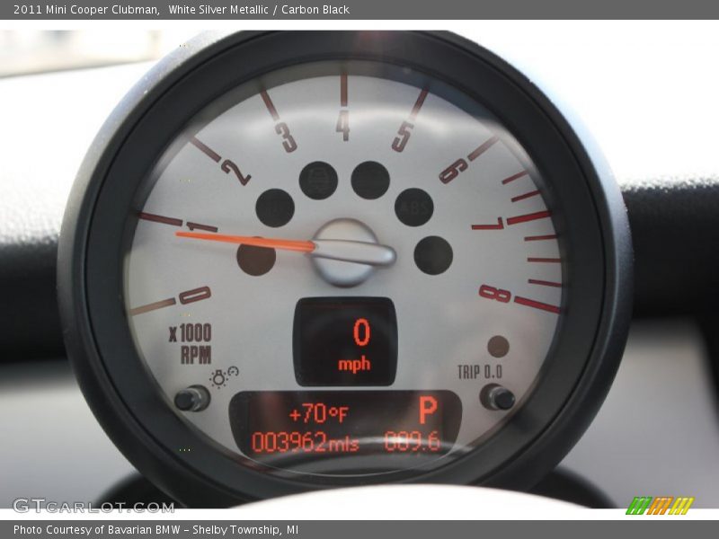 White Silver Metallic / Carbon Black 2011 Mini Cooper Clubman