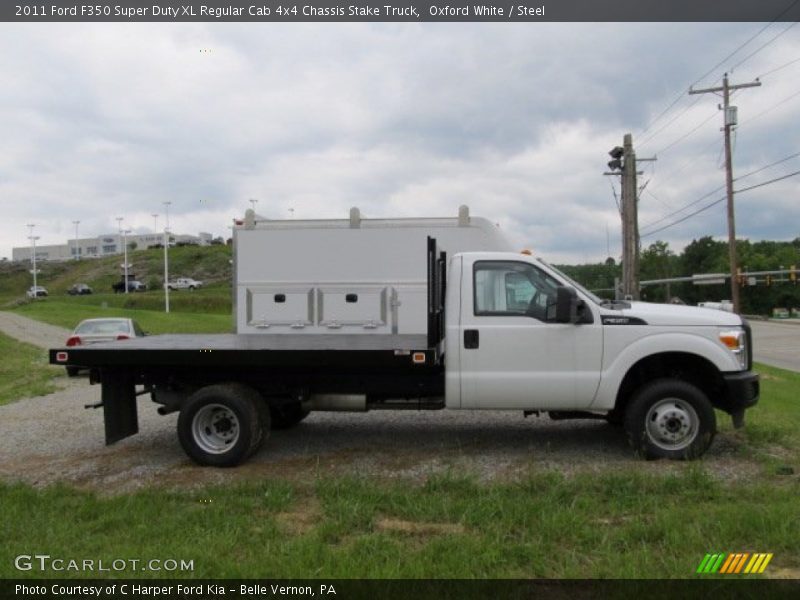  2011 F350 Super Duty XL Regular Cab 4x4 Chassis Stake Truck Oxford White