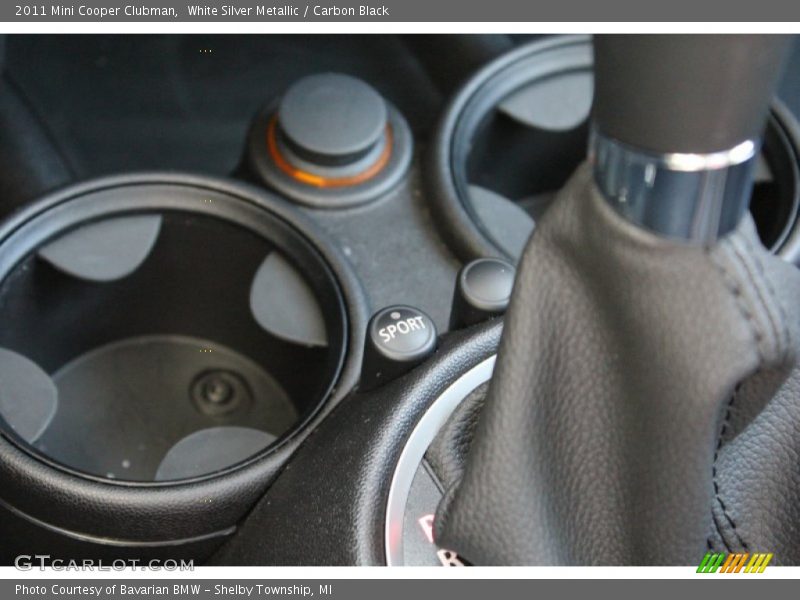 White Silver Metallic / Carbon Black 2011 Mini Cooper Clubman