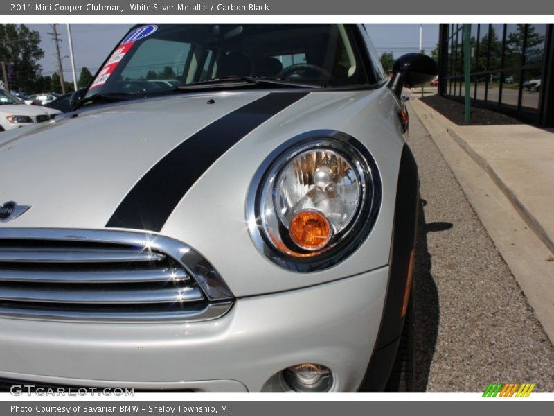 White Silver Metallic / Carbon Black 2011 Mini Cooper Clubman