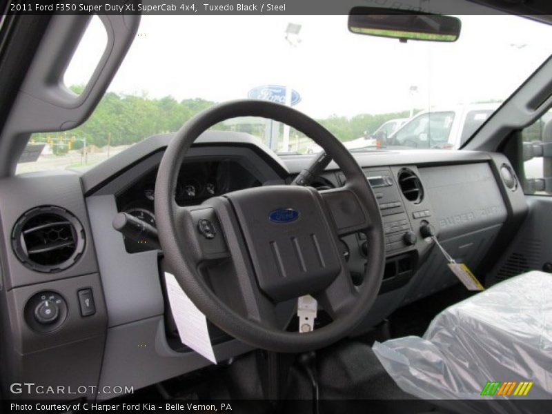 Dashboard of 2011 F350 Super Duty XL SuperCab 4x4