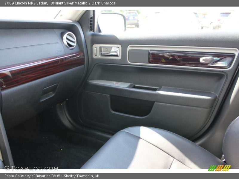 Brilliant Silver Metallic / Dark Charcoal 2009 Lincoln MKZ Sedan