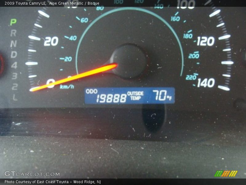 Aloe Green Metallic / Bisque 2009 Toyota Camry LE