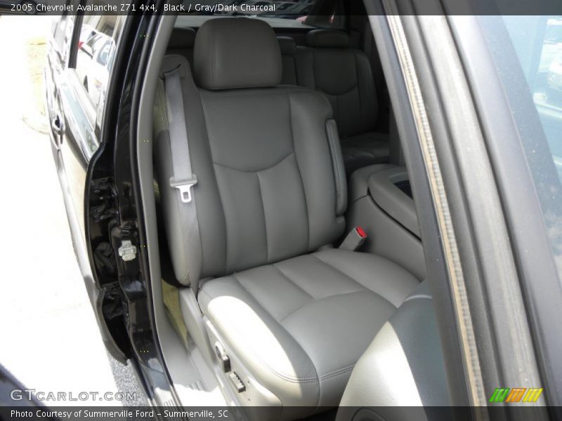 Black / Gray/Dark Charcoal 2005 Chevrolet Avalanche Z71 4x4