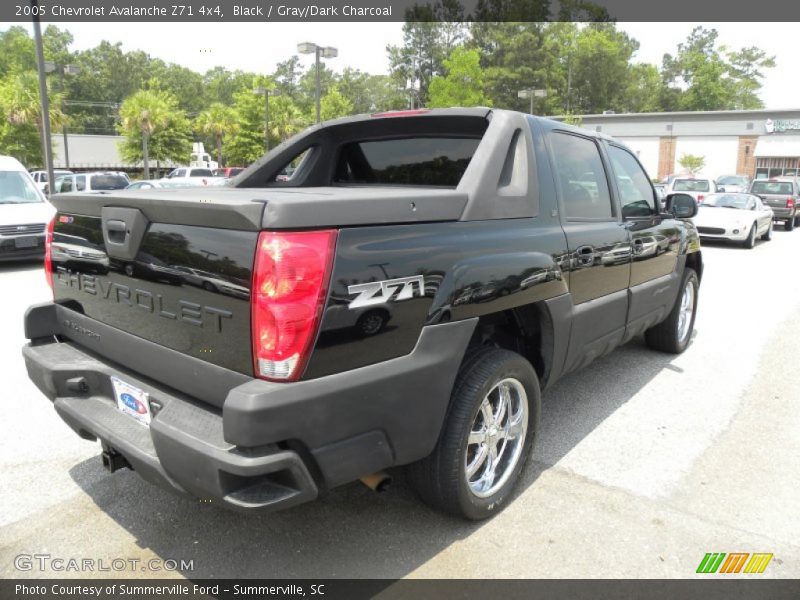 Black / Gray/Dark Charcoal 2005 Chevrolet Avalanche Z71 4x4