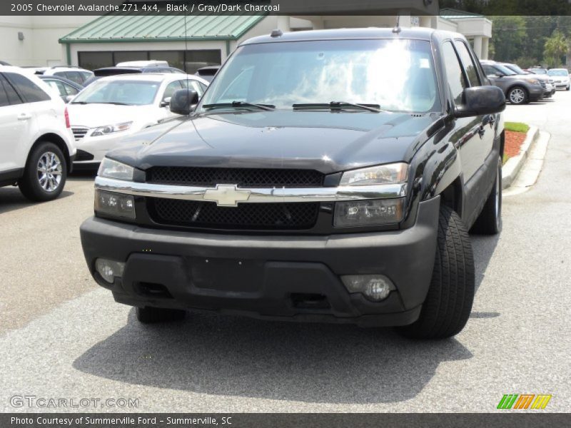 Black / Gray/Dark Charcoal 2005 Chevrolet Avalanche Z71 4x4