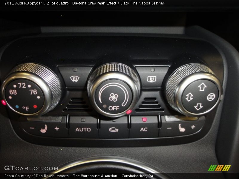 Controls of 2011 R8 Spyder 5.2 FSI quattro
