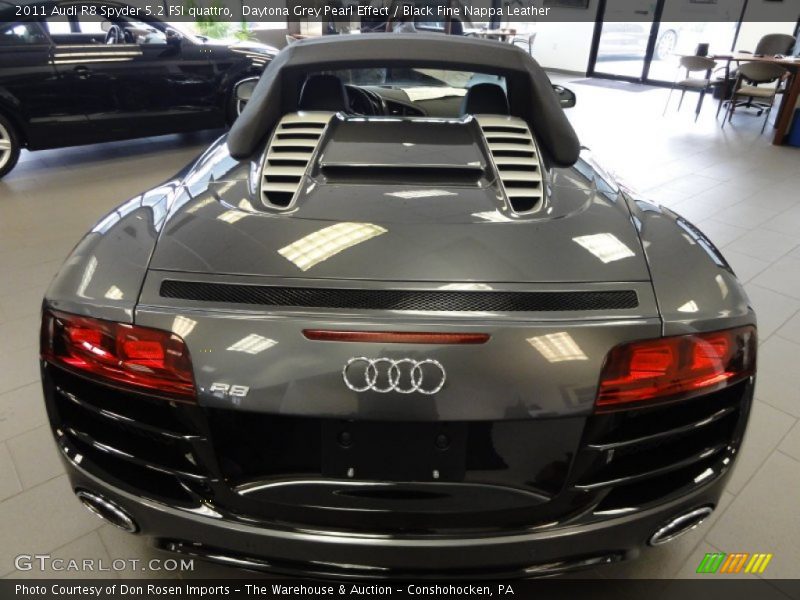 Daytona Grey Pearl Effect / Black Fine Nappa Leather 2011 Audi R8 Spyder 5.2 FSI quattro