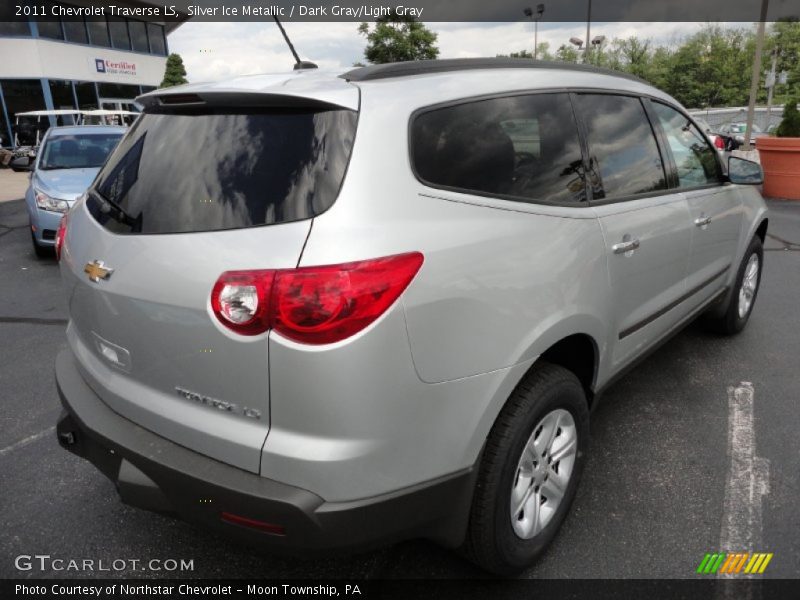 Silver Ice Metallic / Dark Gray/Light Gray 2011 Chevrolet Traverse LS