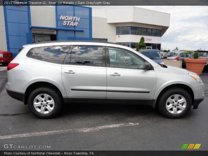 Silver Ice Metallic / Dark Gray/Light Gray 2011 Chevrolet Traverse LS
