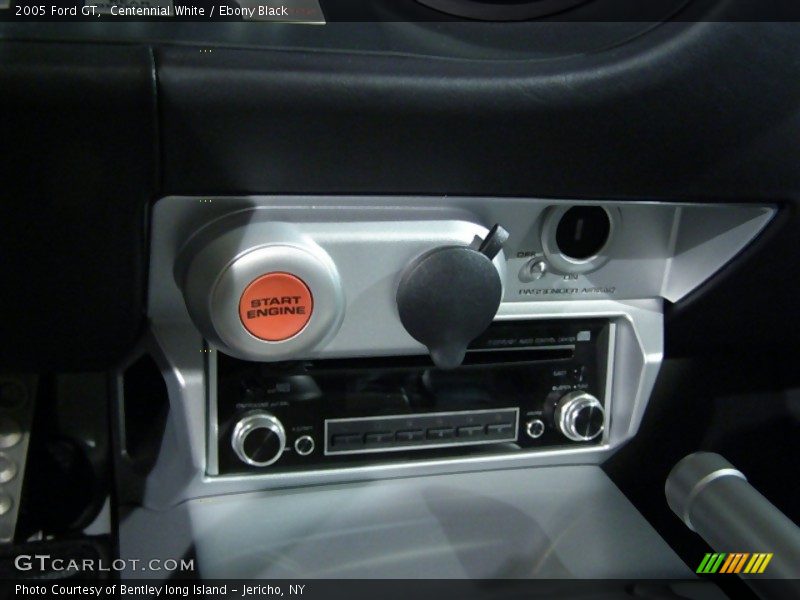Centennial White / Ebony Black 2005 Ford GT