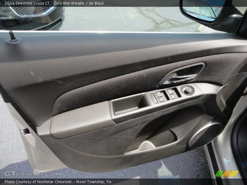 Gold Mist Metallic / Jet Black 2011 Chevrolet Cruze LT