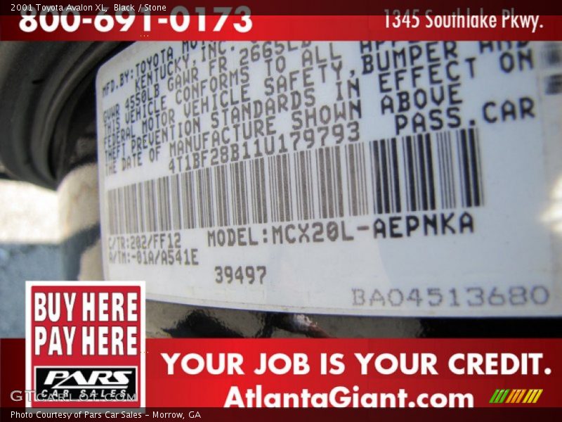 Black / Stone 2001 Toyota Avalon XL