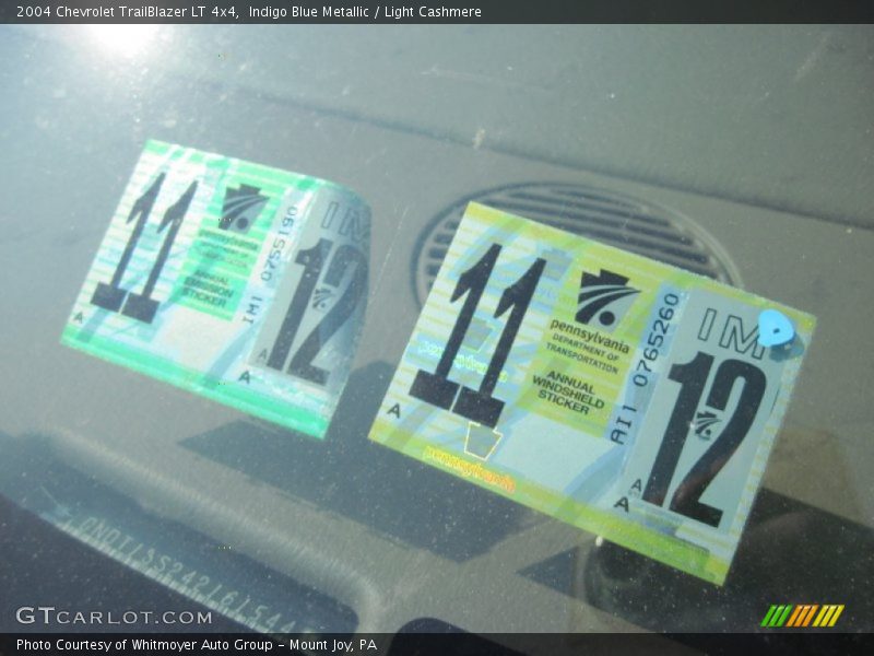 Indigo Blue Metallic / Light Cashmere 2004 Chevrolet TrailBlazer LT 4x4