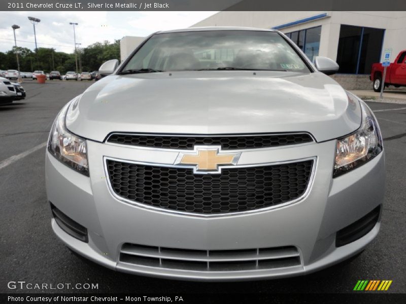 Silver Ice Metallic / Jet Black 2011 Chevrolet Cruze LT