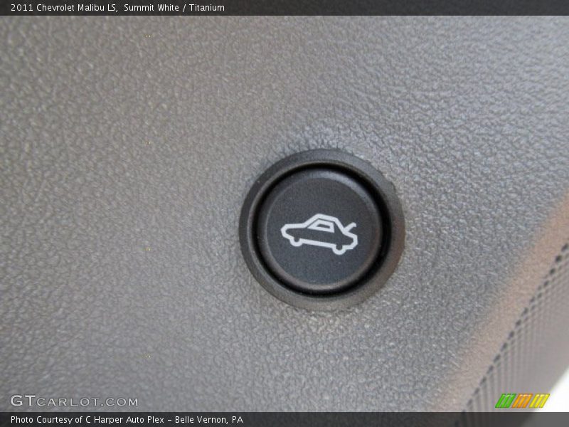 Summit White / Titanium 2011 Chevrolet Malibu LS