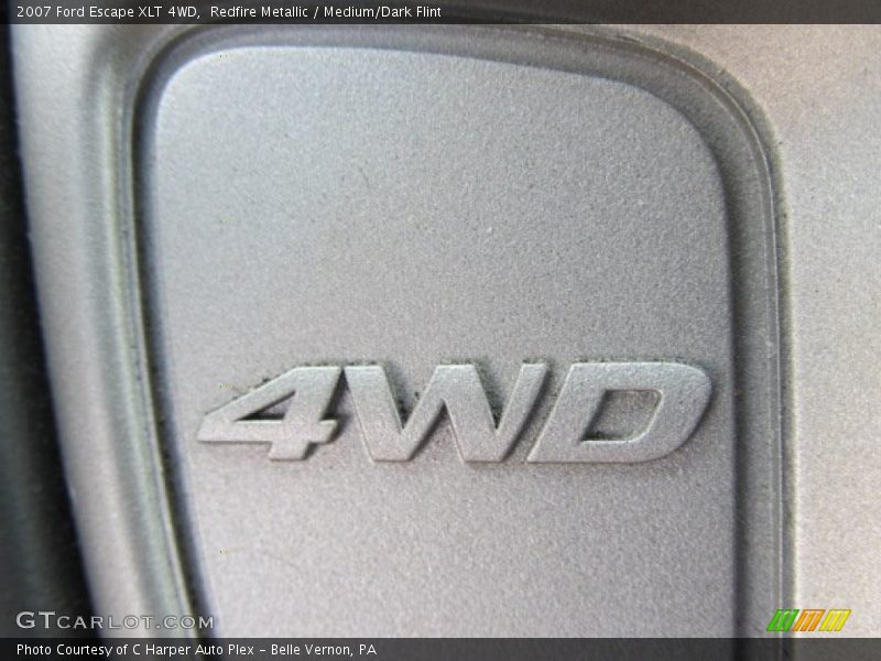  2007 Escape XLT 4WD Logo