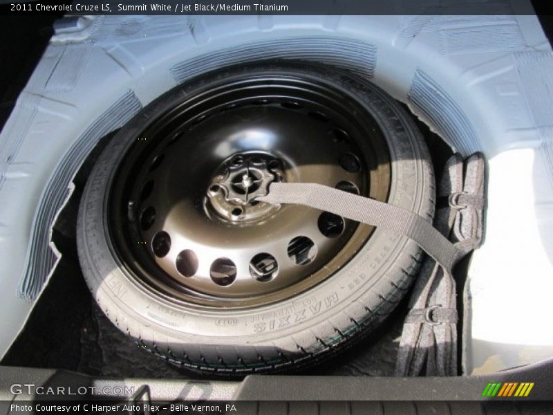 Summit White / Jet Black/Medium Titanium 2011 Chevrolet Cruze LS