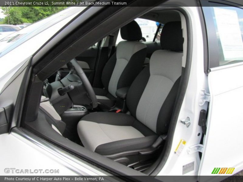 Summit White / Jet Black/Medium Titanium 2011 Chevrolet Cruze LS
