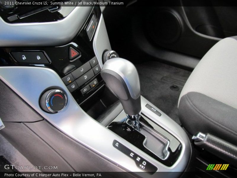 Summit White / Jet Black/Medium Titanium 2011 Chevrolet Cruze LS