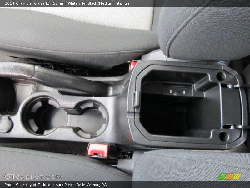 Summit White / Jet Black/Medium Titanium 2011 Chevrolet Cruze LS